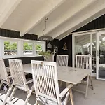 Feriehus Amazing In With Kitchen