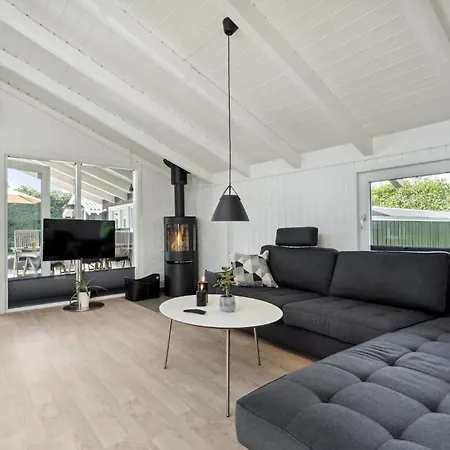 Amazing In With Kitchen