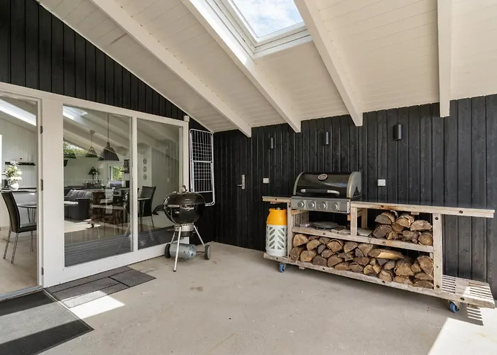Amazing In With Kitchen